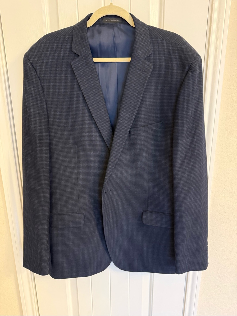 Van Heusen Navy Windowpane Sport Coat